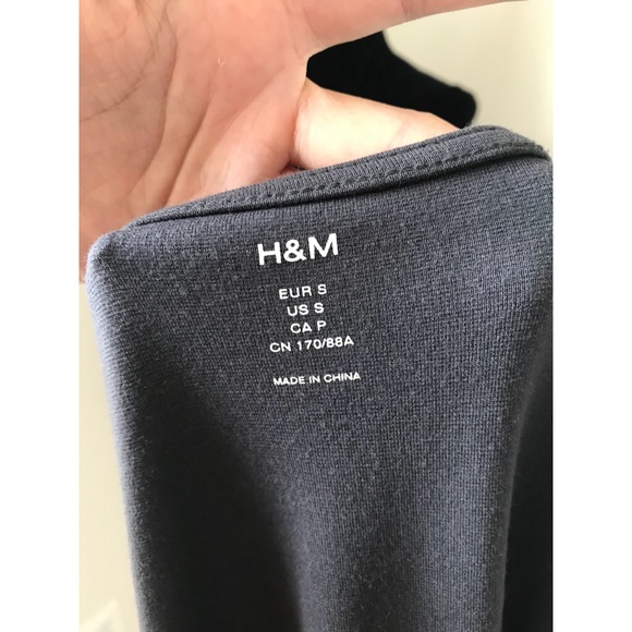 H&M mini dress - Picture 3 of 3